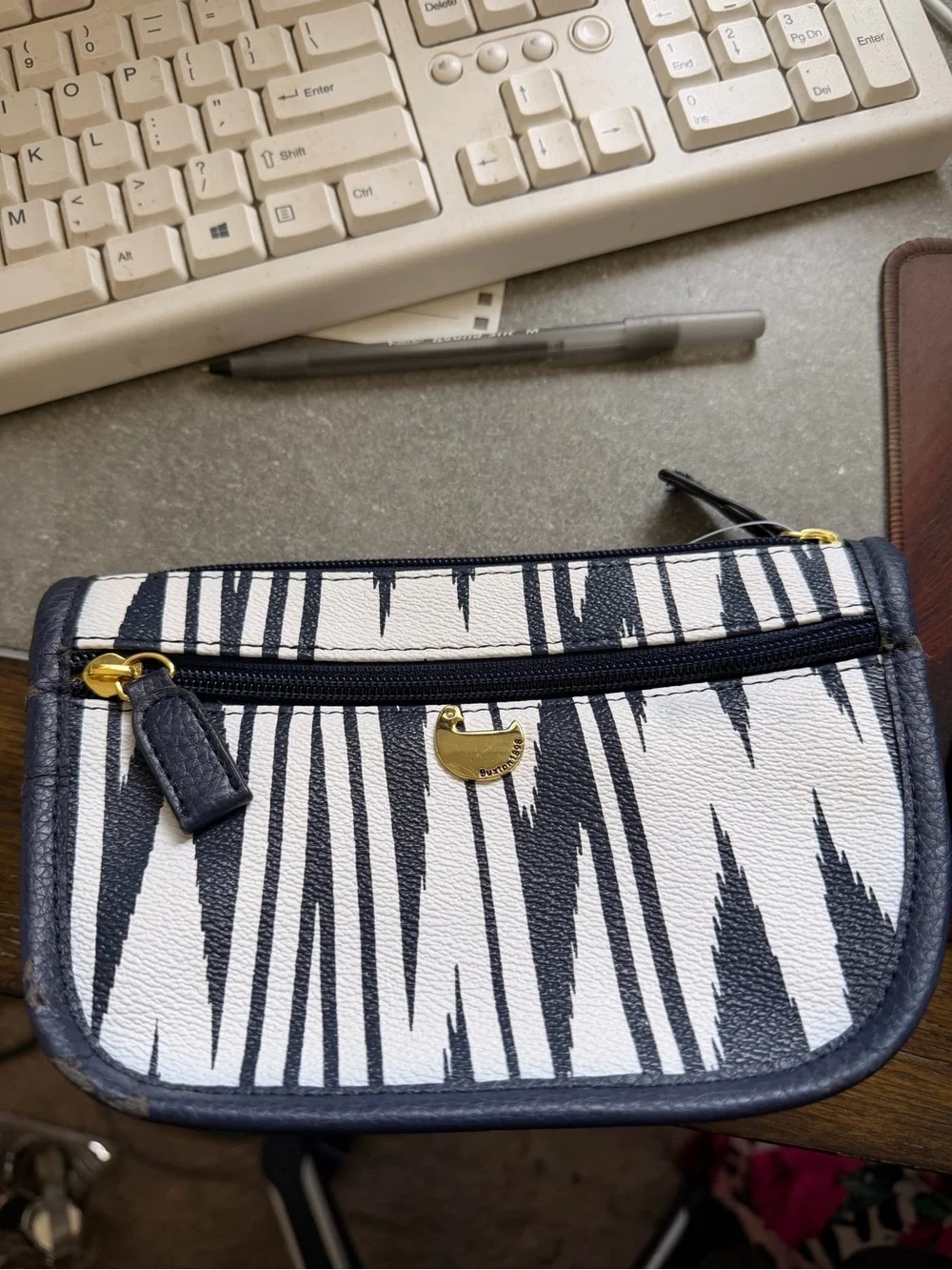 Bundle 🚨 One Buxton Navy & White Patterned Wristlet Clutch AND Travel bottles